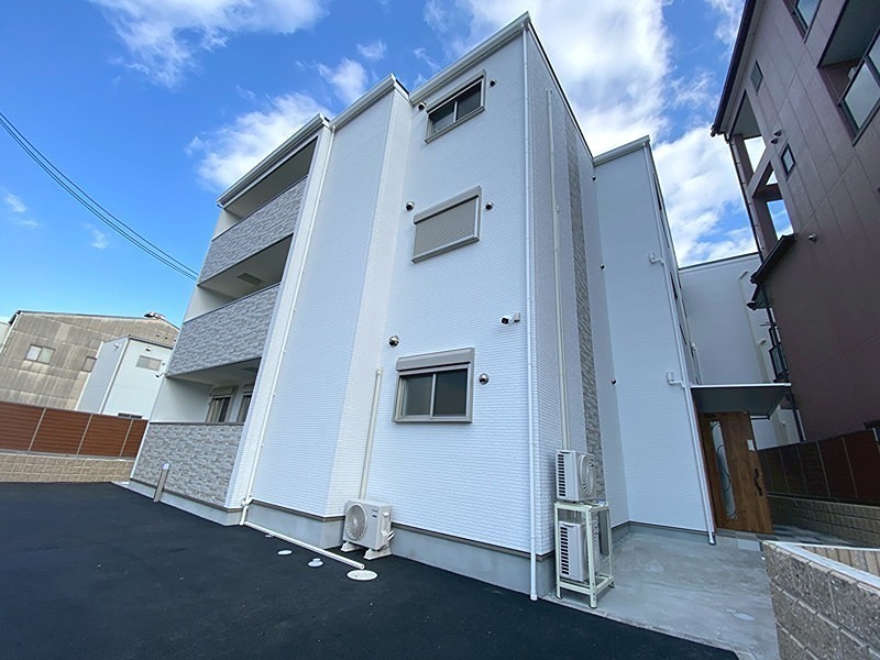 クリエオーレ菊水町 外観