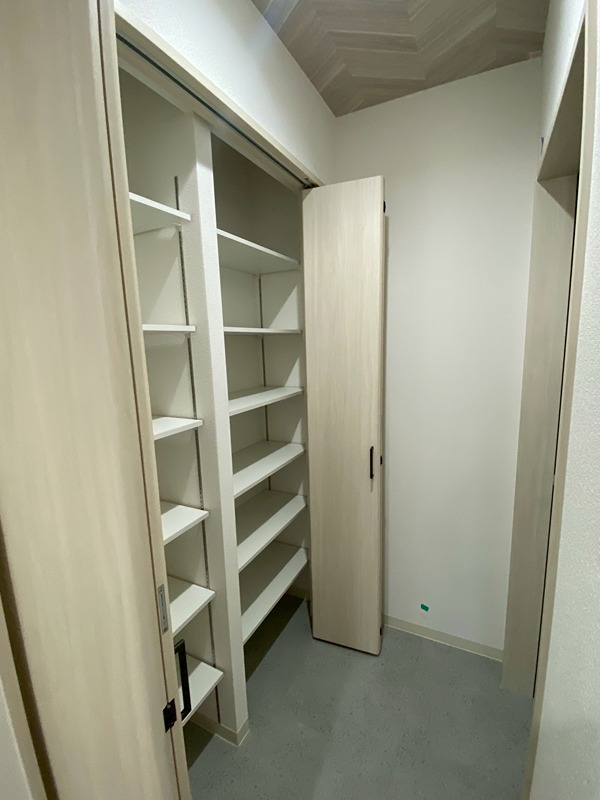 クリエオーレ菊水町 収納