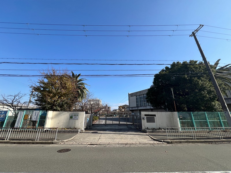 ルーチェⅡ番館 中学校