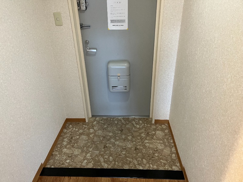 エクセレンシーアイ 玄関