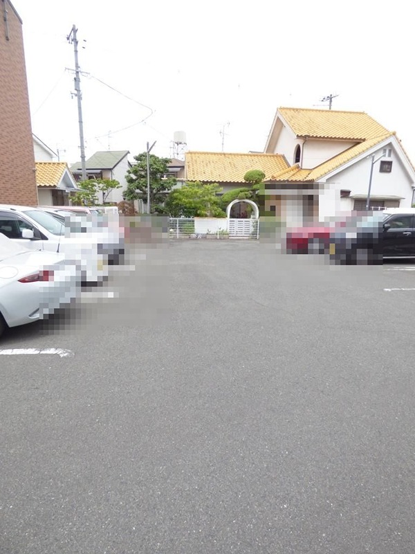 クレール　メゾン 駐車場
