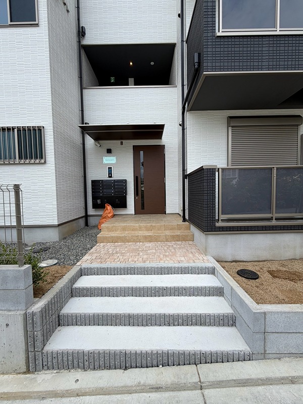 Ｄ　ｐｏｒｔａ　ｓｕｎｌｉｔ エントランス