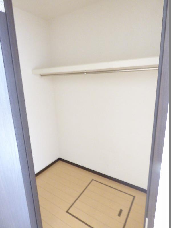 エステ・ラグーナ八番館 収納