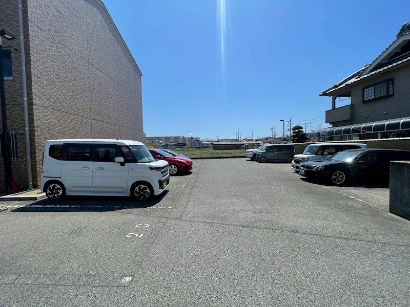 ヴィスタシア  駐車場