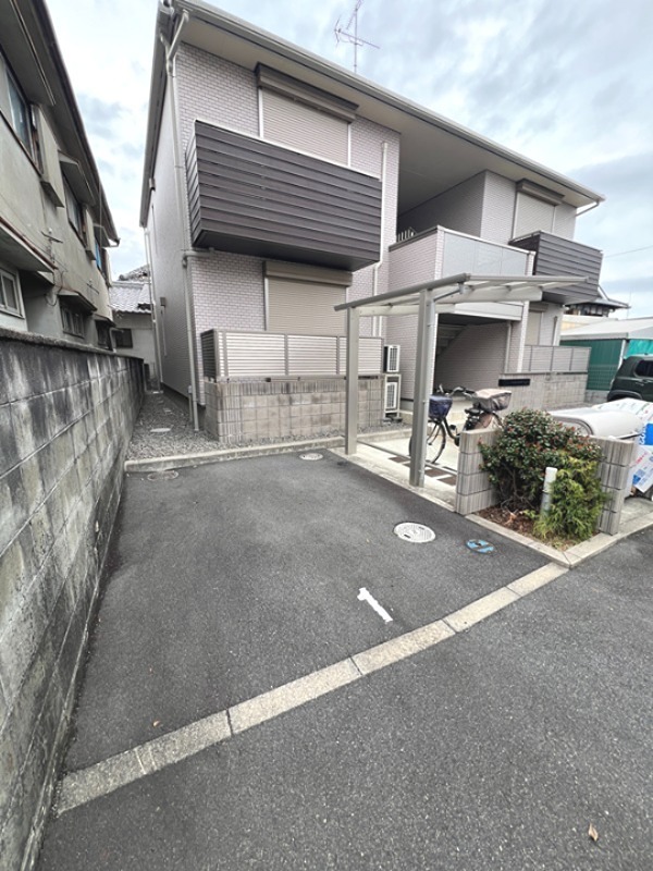 シャロームⅡ 駐車場