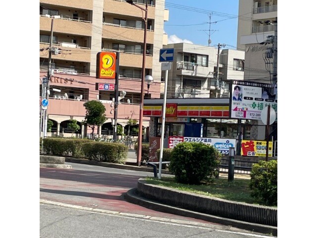 レジデンス川原 コンビニ