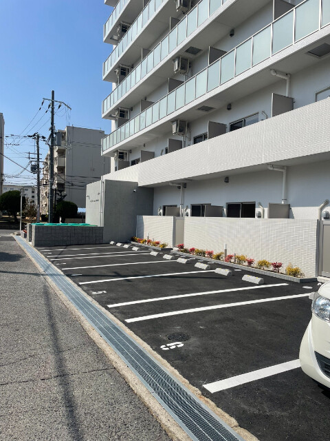 FREEDOM residence堺深井沢町 駐車場