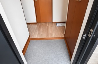 サンクレール茜 玄関