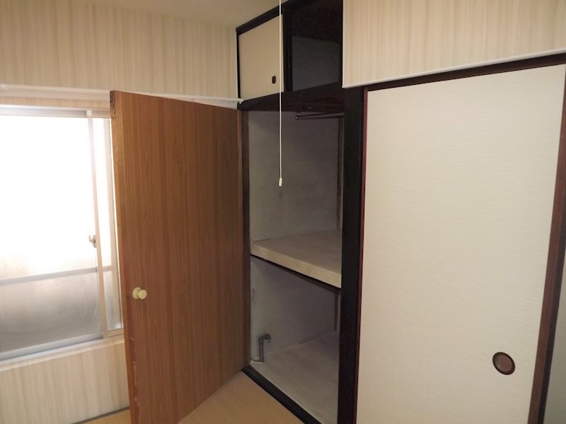 大阪府八尾市堤町１丁目 収納