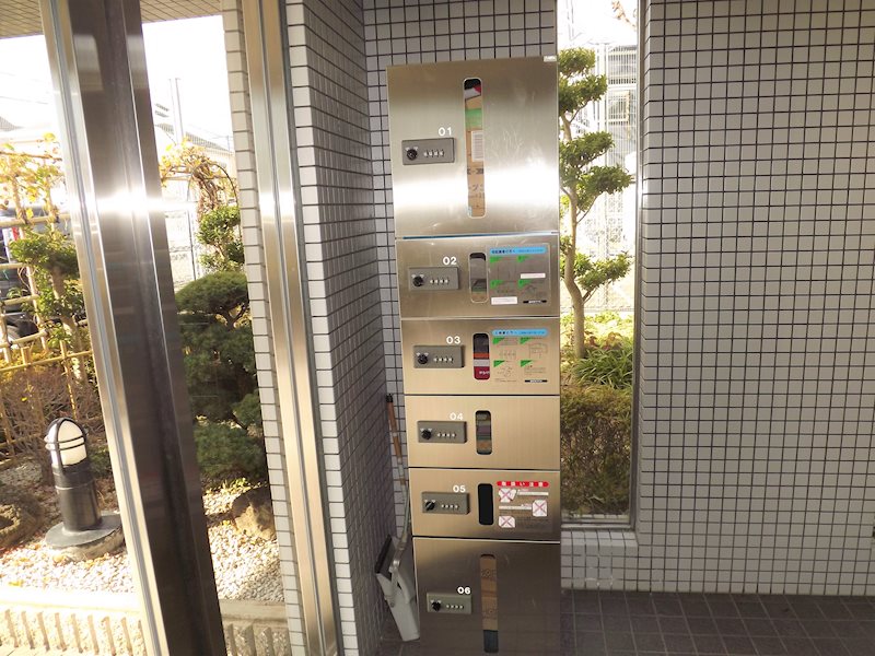 大阪府八尾市緑ヶ丘５丁目 エントランス