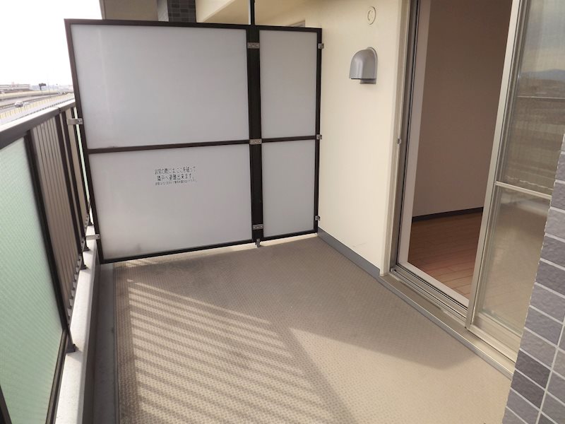 大阪府八尾市久宝園１丁目 ベランダ