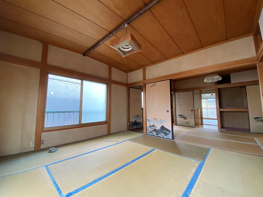 新堀店舗貸家倉庫 リビング