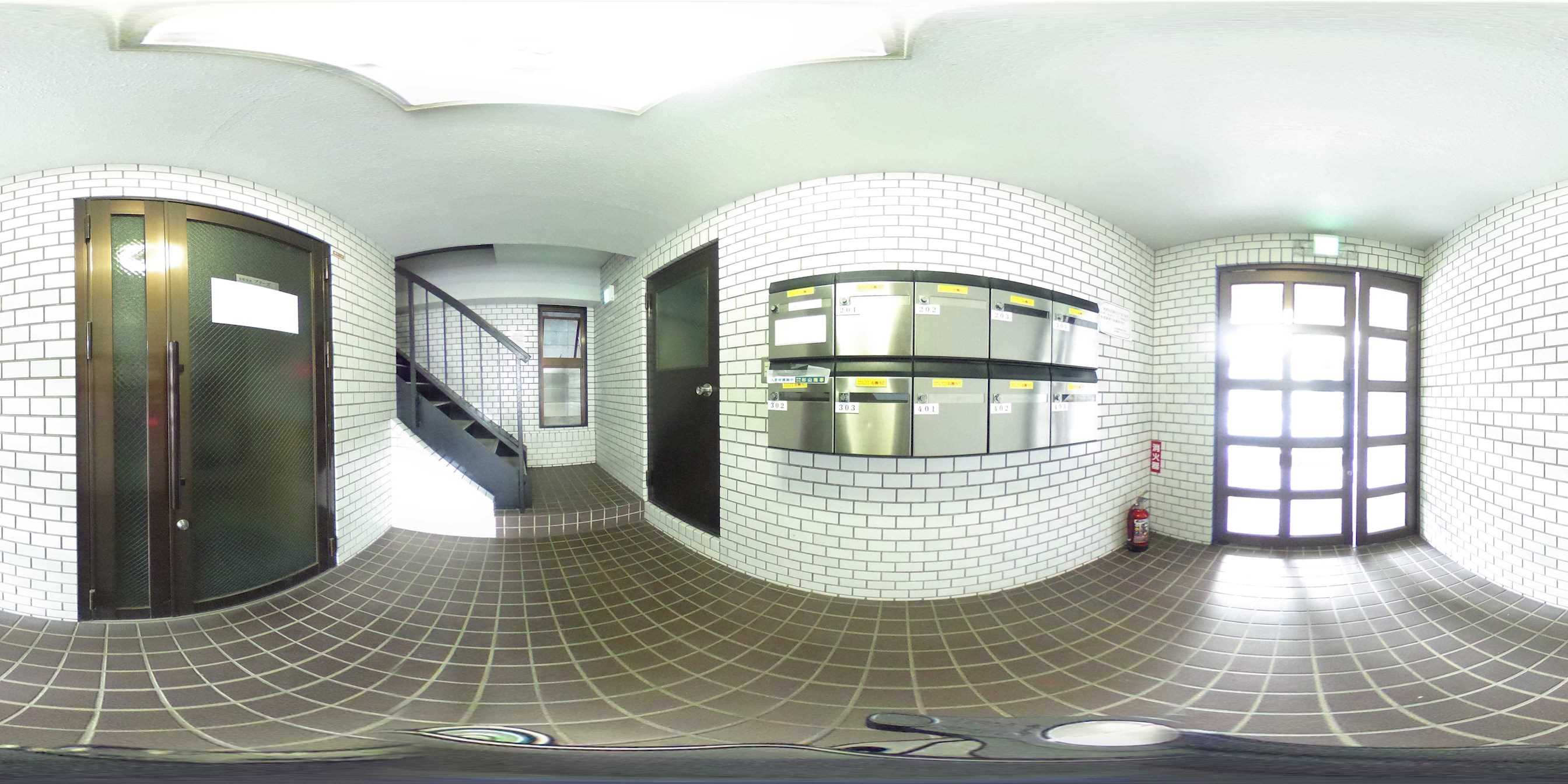 高円寺南アネックス エントランス