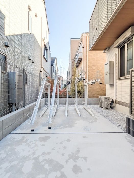 セレスティア若宮 駐車場