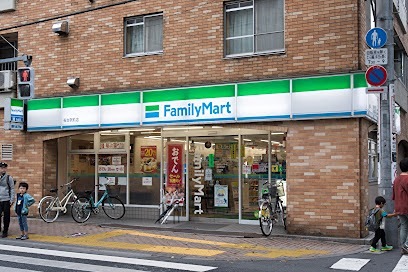 フラット桜台 コンビニ