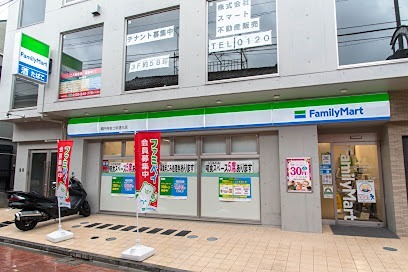 ＵＲＢＩＳ高円寺 コンビニ