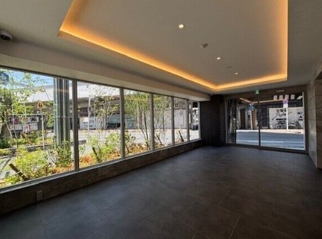 ArtizA京橋WEST エントランス