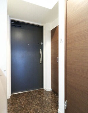 スプランディッド淀屋橋DUE 玄関