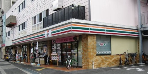 Alivis福島海老江 コンビニ