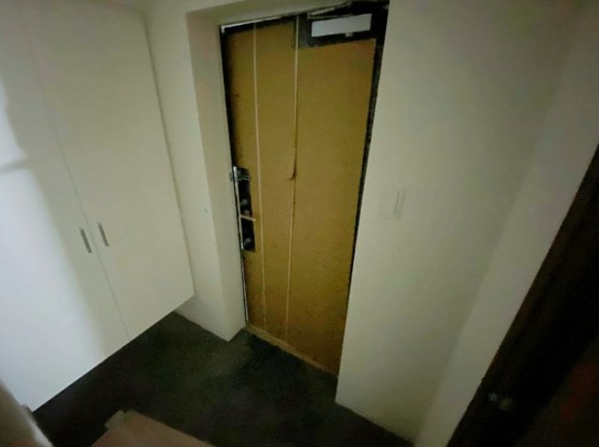 アプリーレ松屋町 玄関