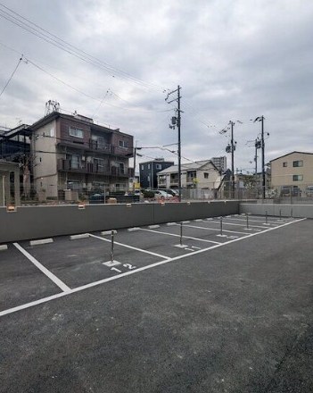 エスリードザ・グラン大阪ノース 駐車場