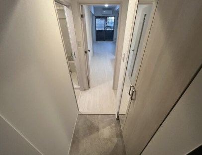 スプランディッドライズ新大阪ノース 玄関