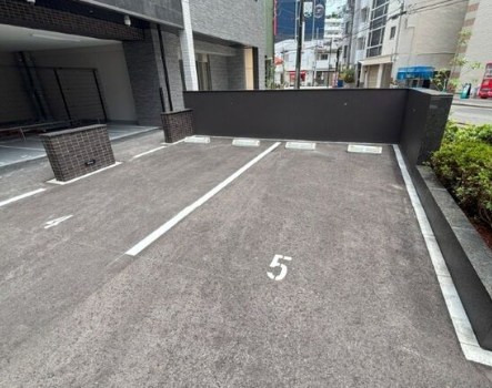 グランフェリーチェ・ナイン 駐車場