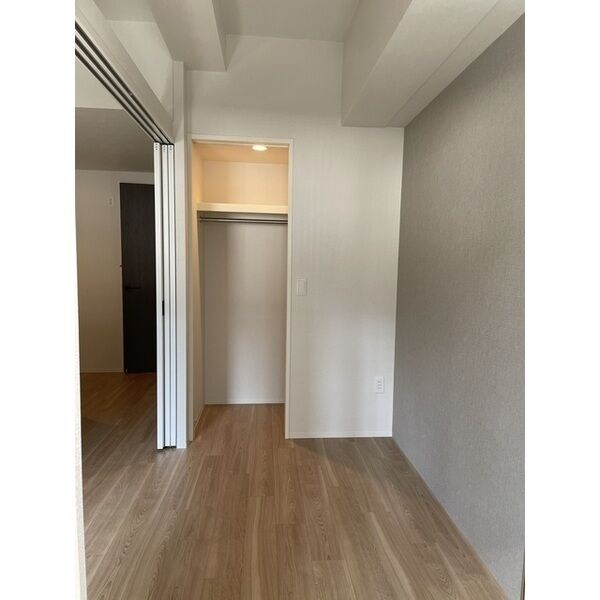 コンフォリア・リヴ大阪本町 ベッドルーム