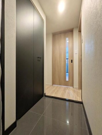 S-RESIDENCE松屋町asence 玄関