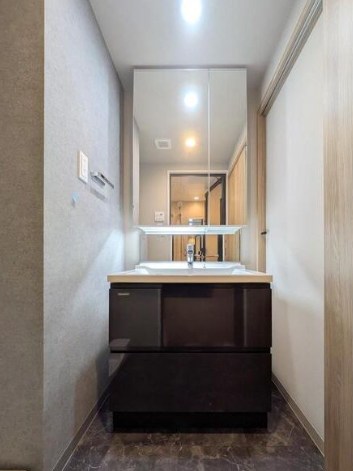 S-RESIDENCE松屋町asence 洗面所
