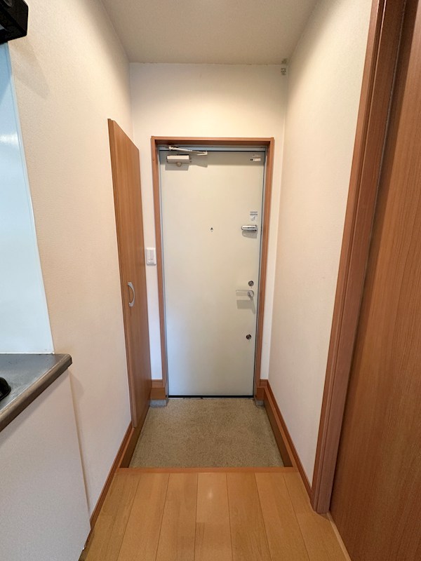 ヴィアノ山下町アスティオン 玄関
