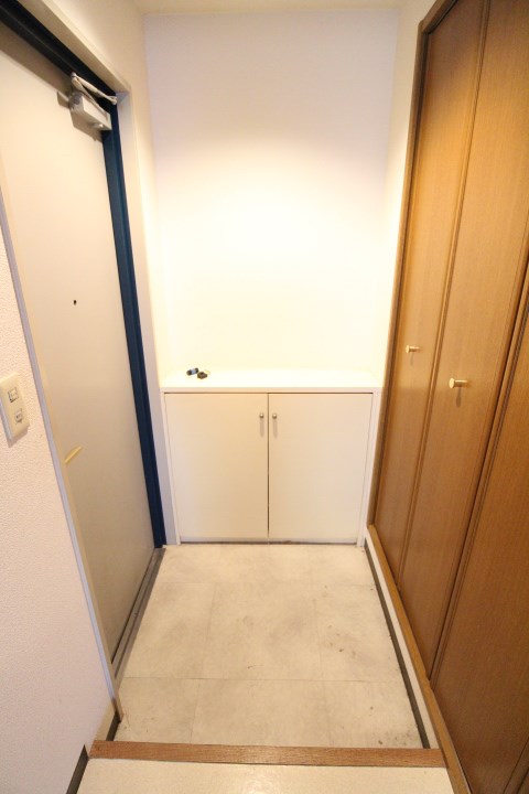 セルブ板宿 玄関