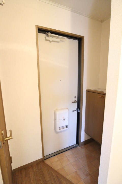 ヒルズ山下Ⅱ 玄関