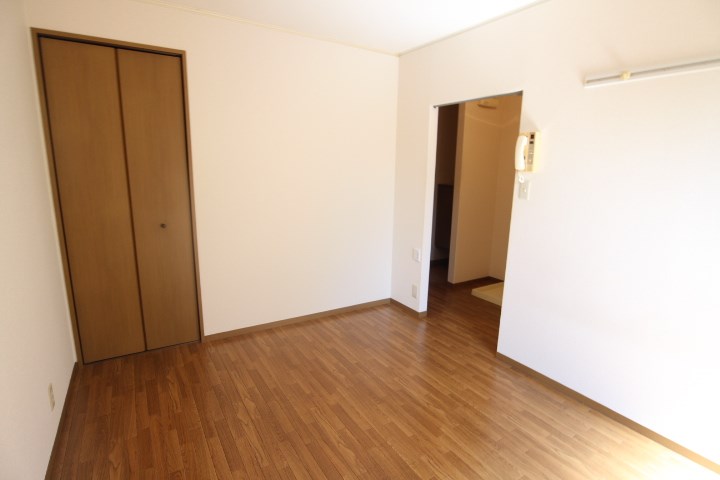 ヒルズ山下Ⅱ リビング