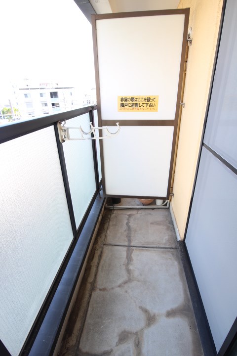 メゾンラフィネ ベランダ