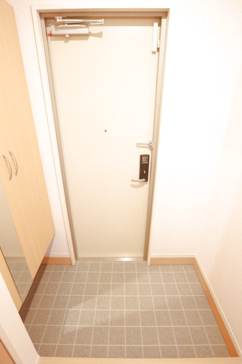 ブル・マリーノ衣掛 玄関