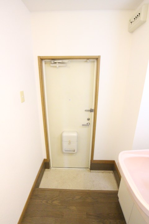 アンピエス須磨 玄関