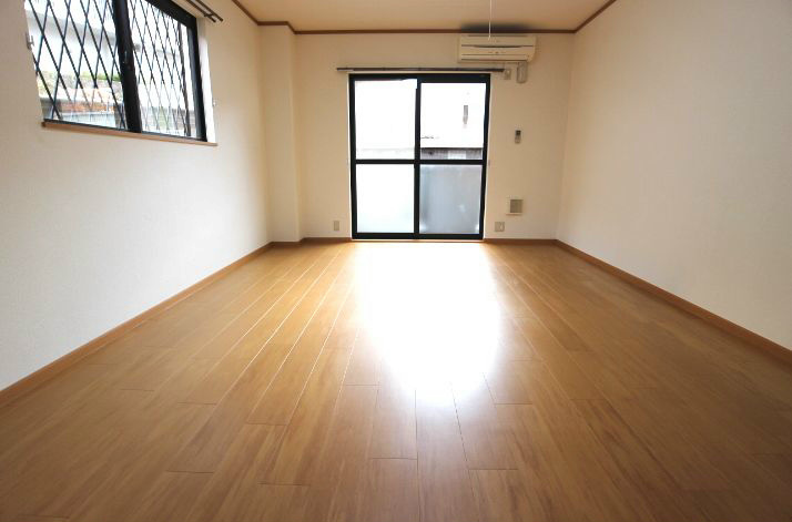 シェーンタール須磨 リビング