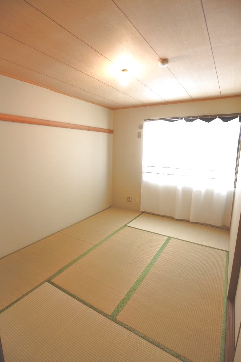 ハイツ平成 ベッドルーム