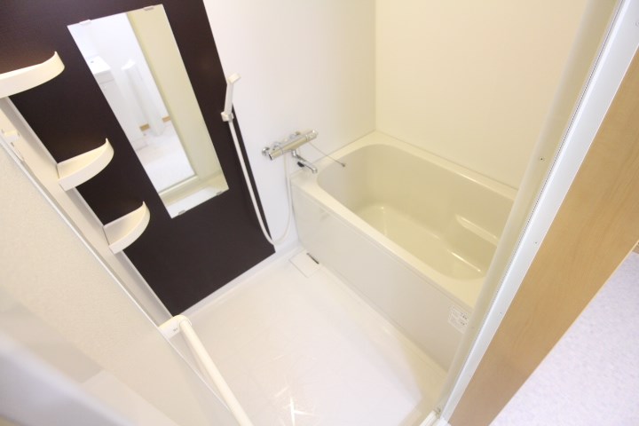 ワコーレヴィアーノ須磨月見山本町 風呂画像