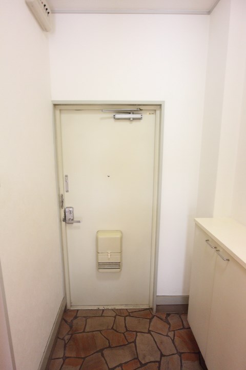 フレンドハイツ須磨 玄関