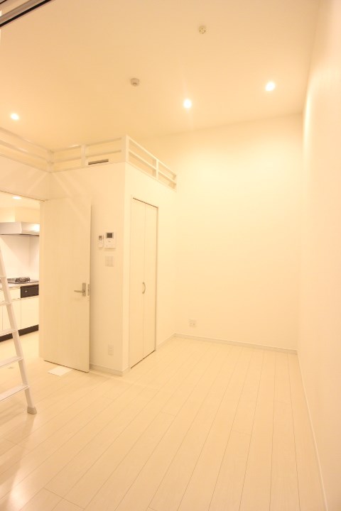 First　Gate　KOBE リビング