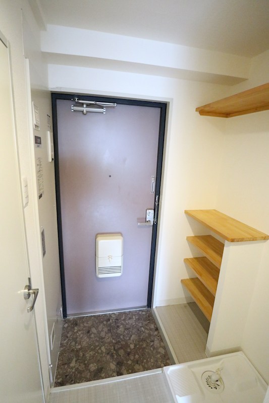 メゾンラフィネ 玄関