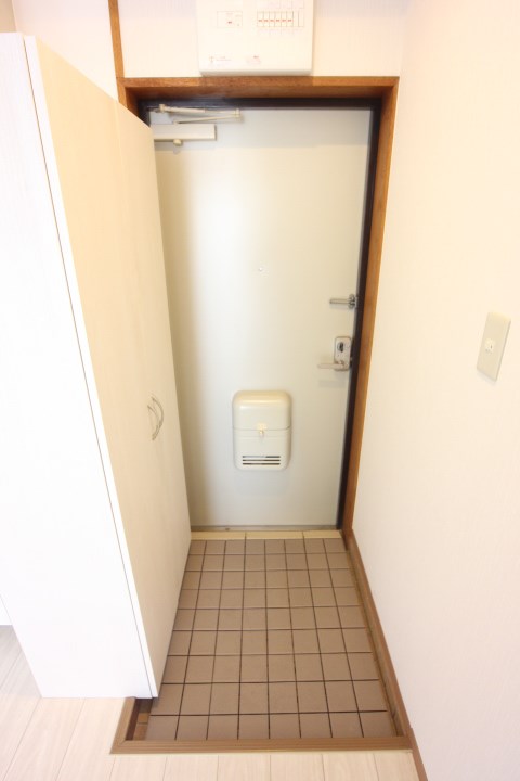 高取台ハイツ 玄関