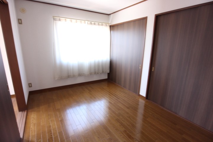 ガーデンハウスカローサ ベッドルーム