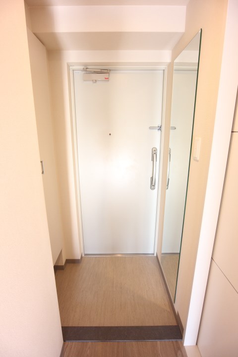 アウルムグランデ 玄関