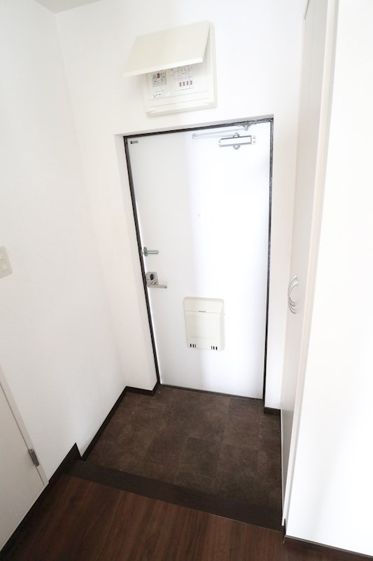 セイシェル長田山手 玄関