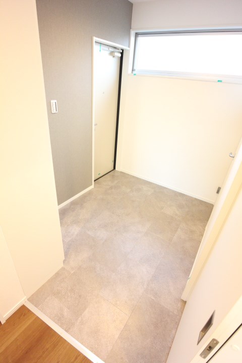 モデルノ大手町 玄関