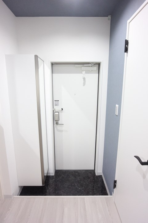 エヌエムサンカンテキャトフＡ棟 玄関