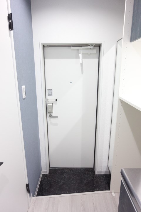 エヌエムサンカンテキャトフＢ棟 玄関